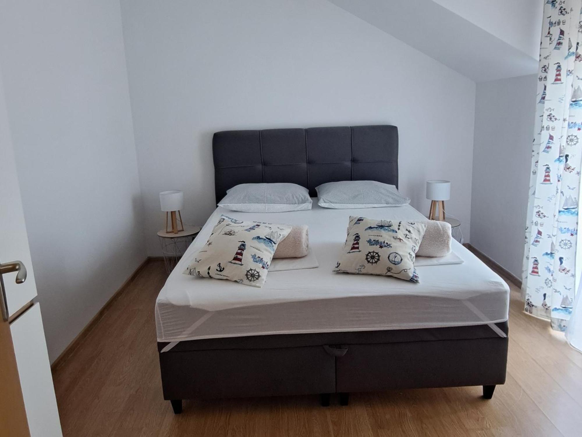 Apartments&Room Babic Kastela Ruang foto