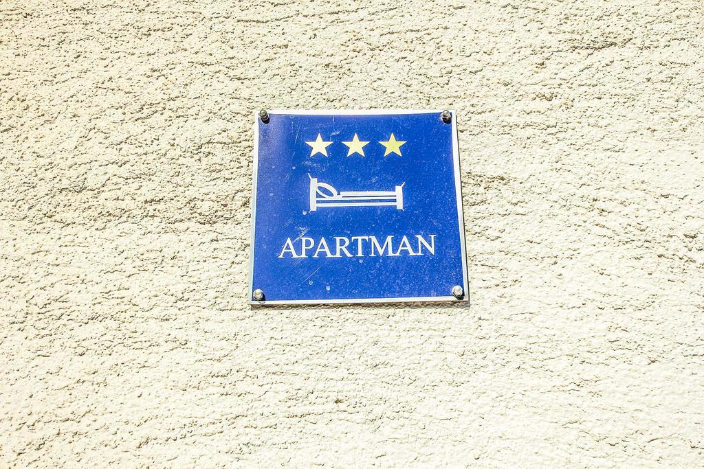 Apartments&Room Babic Kastela Bagian luar foto